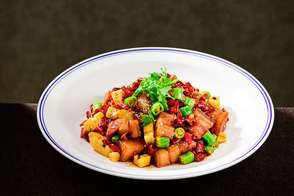 辣子红烧肉