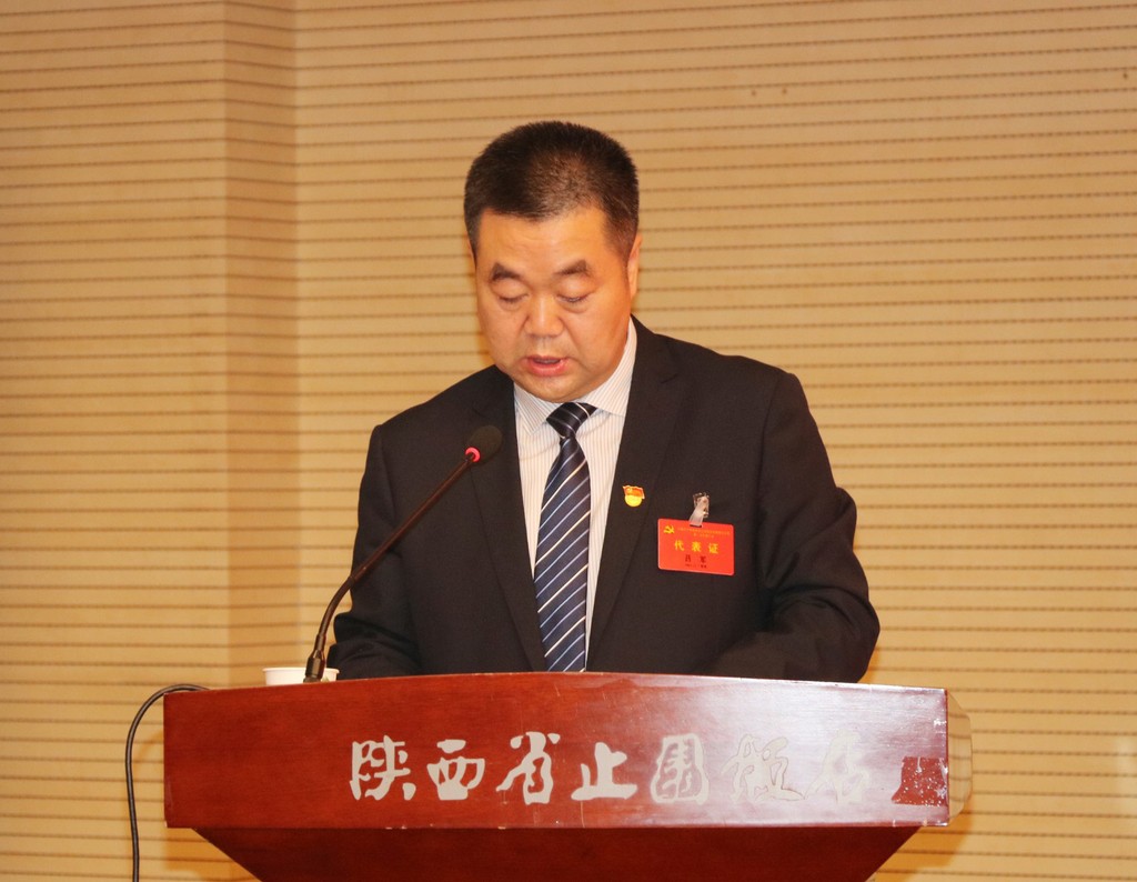 吕董