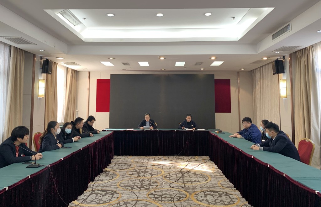 座谈会.jpg 座谈会