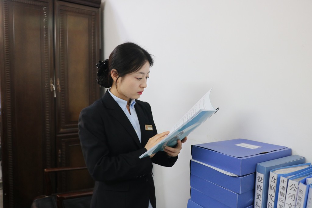 姚东丽